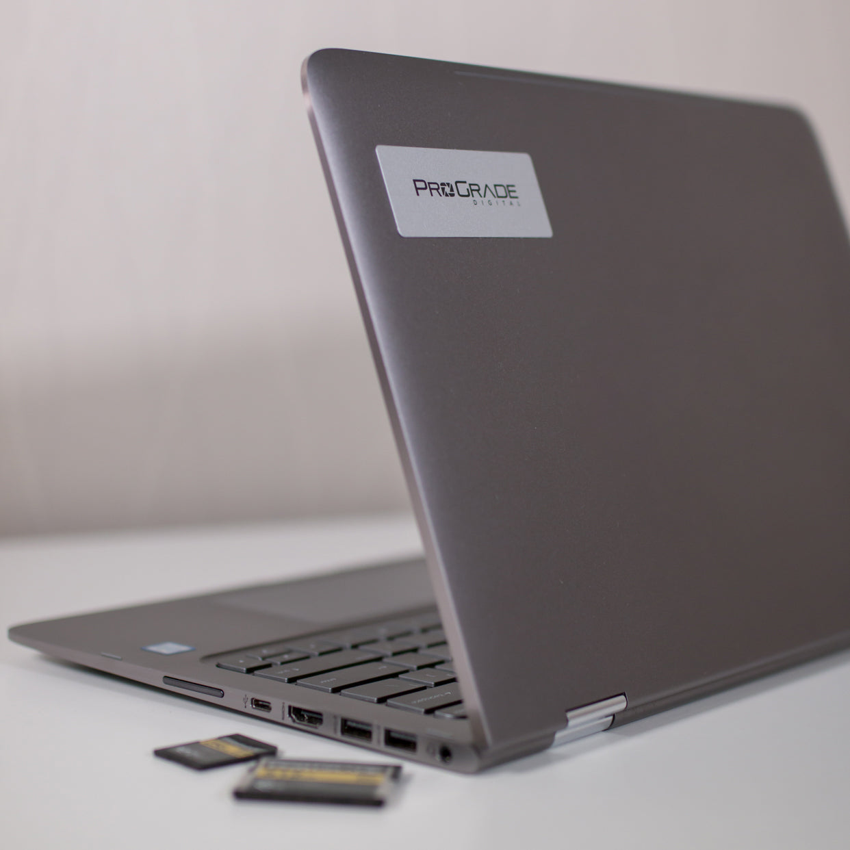CFast and SD UHS-II Dual-Slot Memory Card Reader by ProGrade Digital | USB 3.2 (PG02)